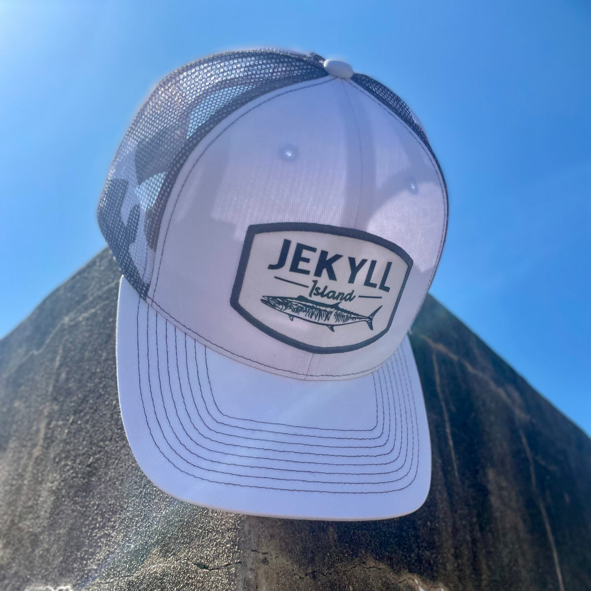 Jekyll Trucker Hat • White Camo