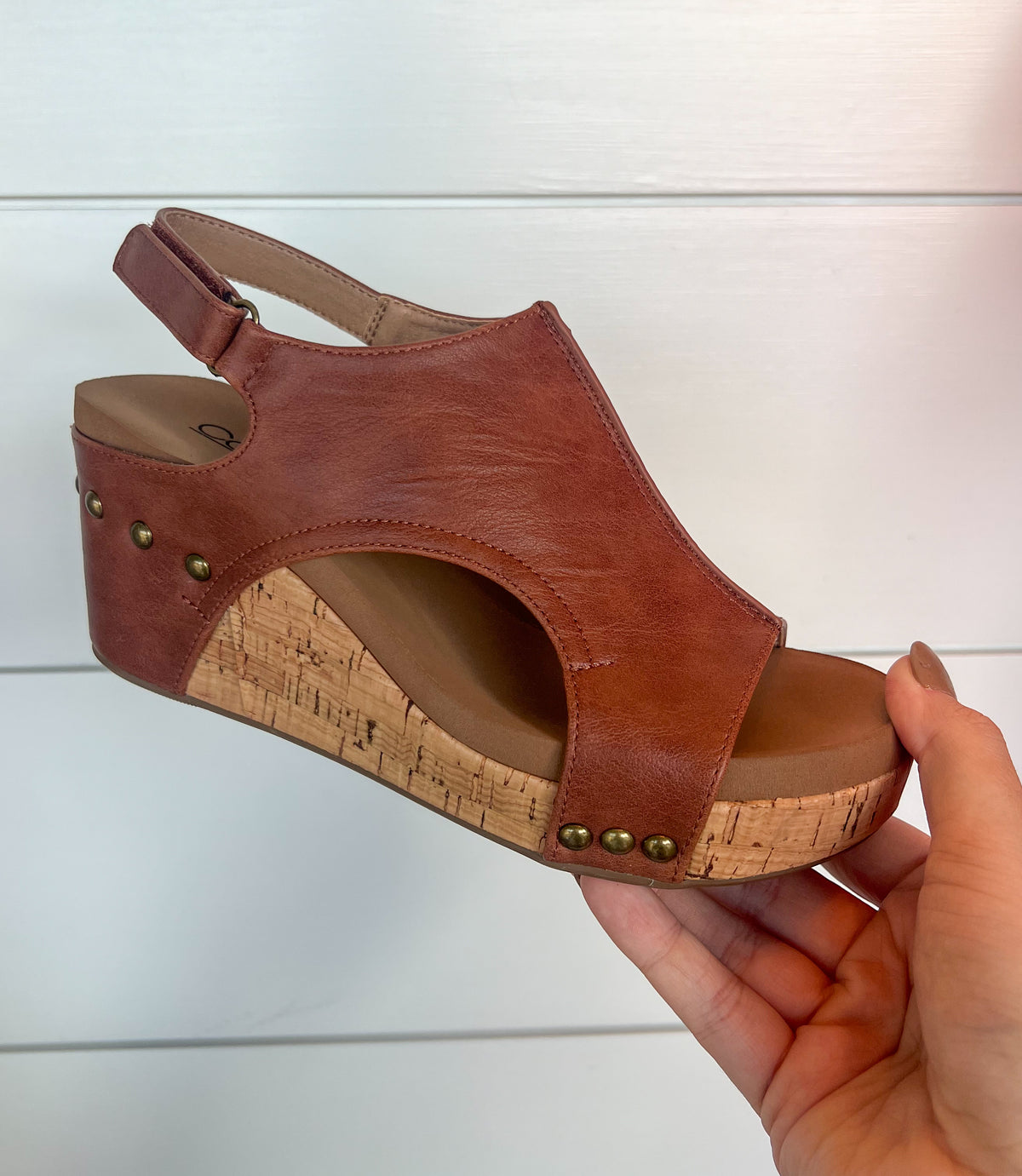 Corky's Carley Wedge • Bourbon