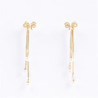 Tessa Bow Earring • Pearl