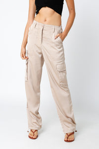 Wyann Parachute Pants • Khaki