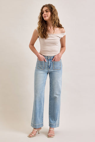 Nell Wide Leg Stud Pocket Jeans • Super Light Wash