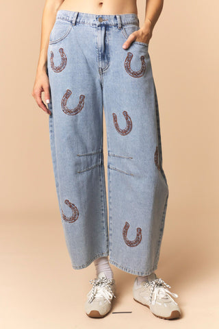 Horse Shoe Embroidery Denim Barrel Jeans • Light