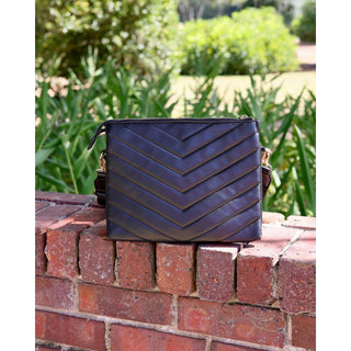 Ariana Crossbody • Black VQ