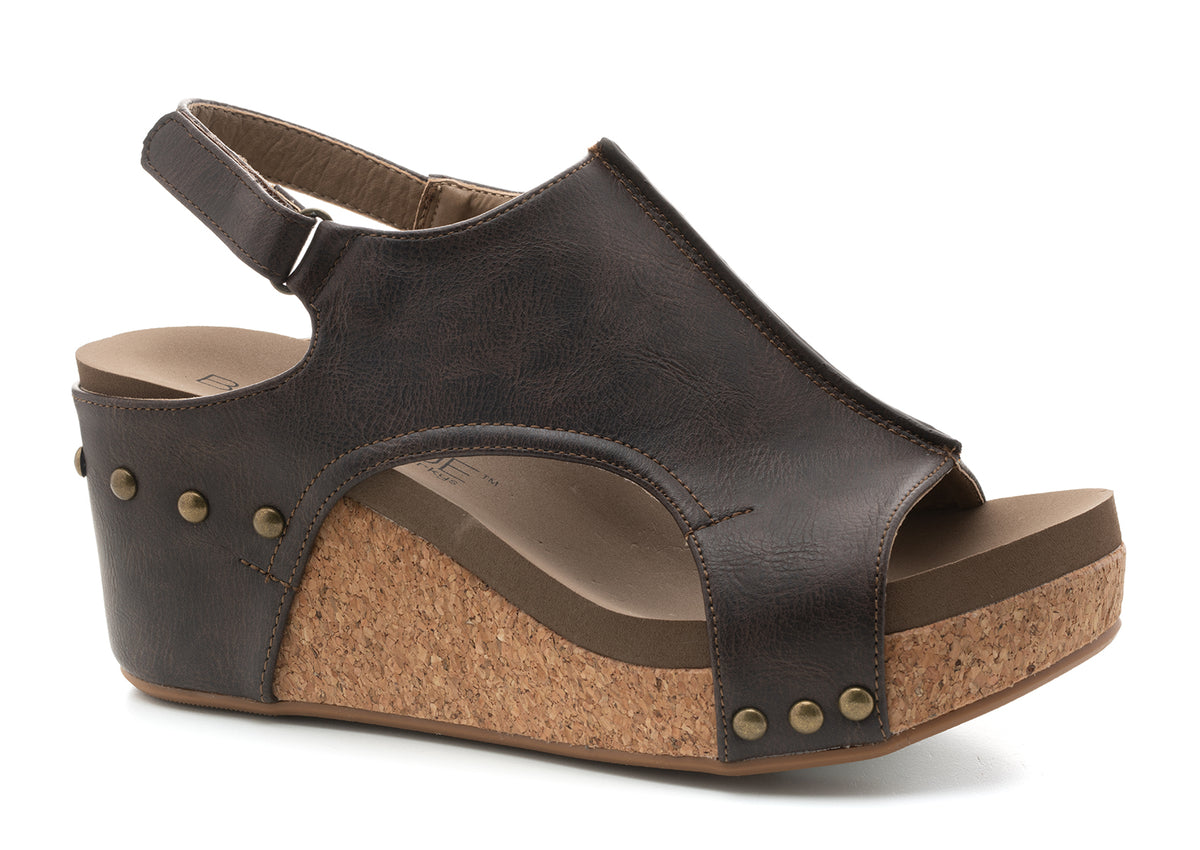 Carley Wedge • Chocolate Smooth