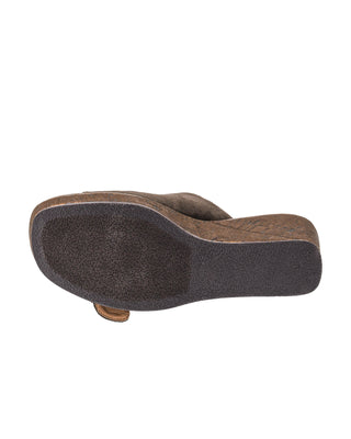 Double Dare Wedge • Chocolate