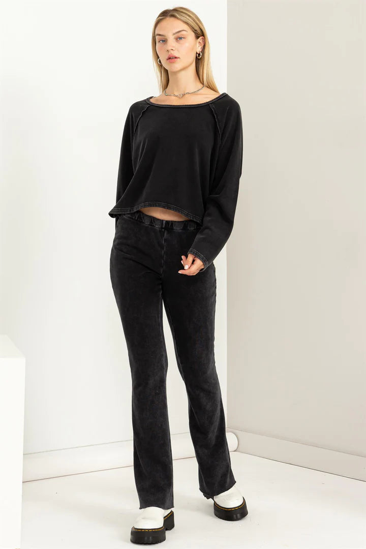 Wild Soul Mid-Rise Flare Pants • Black