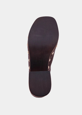 Geneva Chunky Clogs • Brown Suede