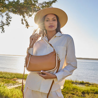 Mia Crescent Medium Hobo • Warm Cashew
