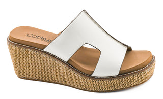 Kiss N Tell Wedges by Corkys • White