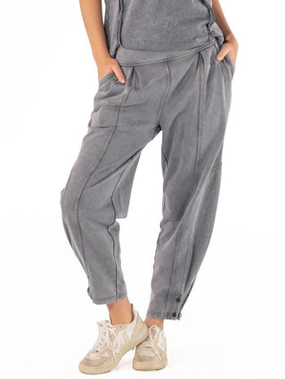 Mineral Wash Balloon Pants • Black