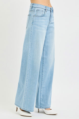 Ria Slouchy Wide Leg Jeans • Light Wash