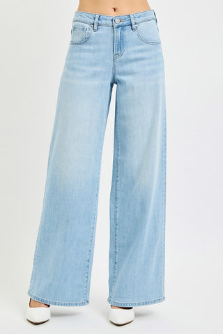 Ria Slouchy Wide Leg Jeans • Light Wash