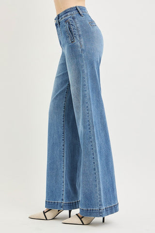 Daisy High-Rise Wide Jeans • Medium