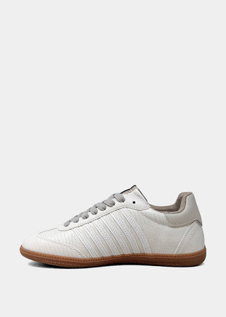 Stevie Sneakers • Bone Lizard