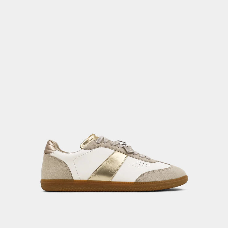 Sydney Sneaker • Gold