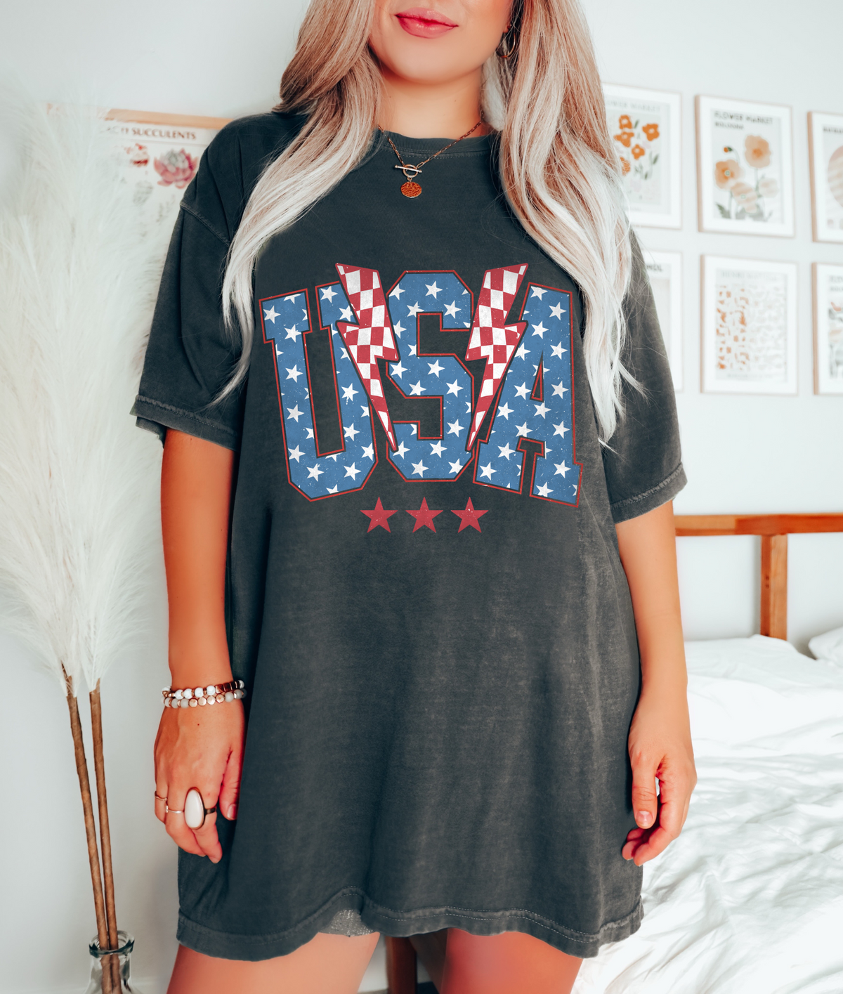 USA Retro Graphic Tee • Pepper