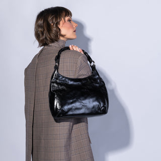 Madison Shoulder Bag • Black