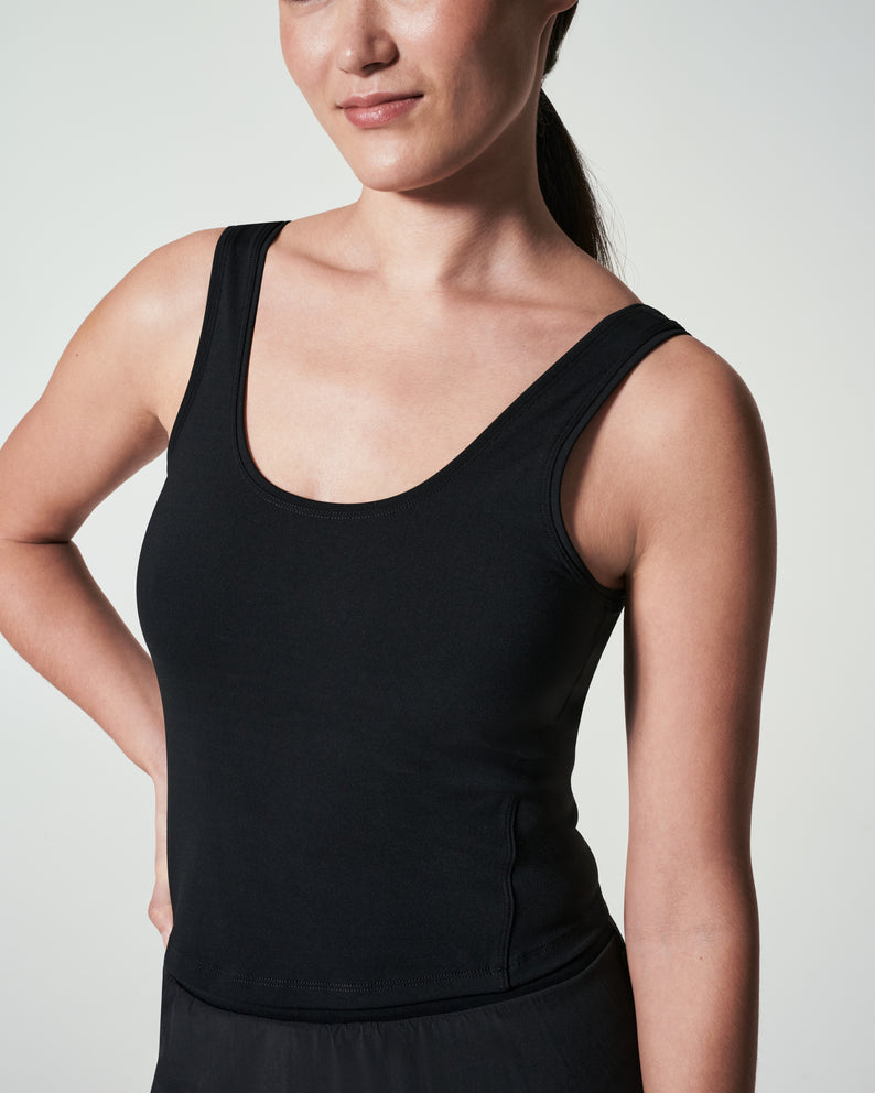 Get Moving Fitted Tank • Very Black