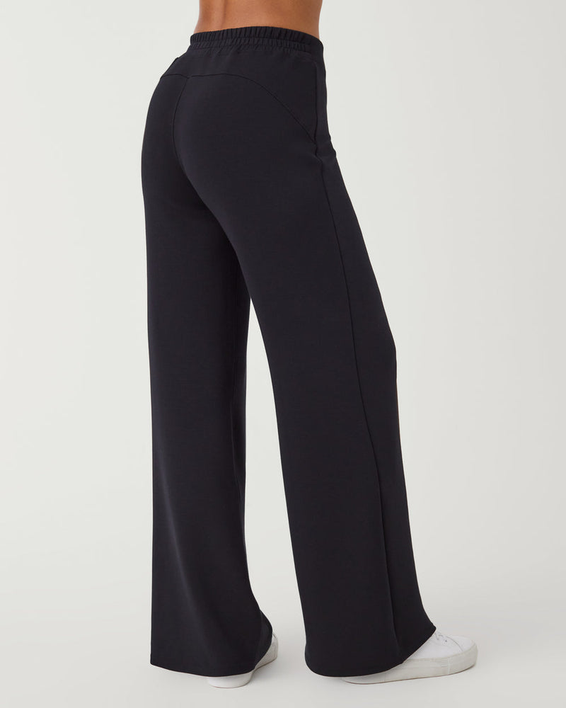 SPANX® AirEssentials Wide Leg Pant • Very Black