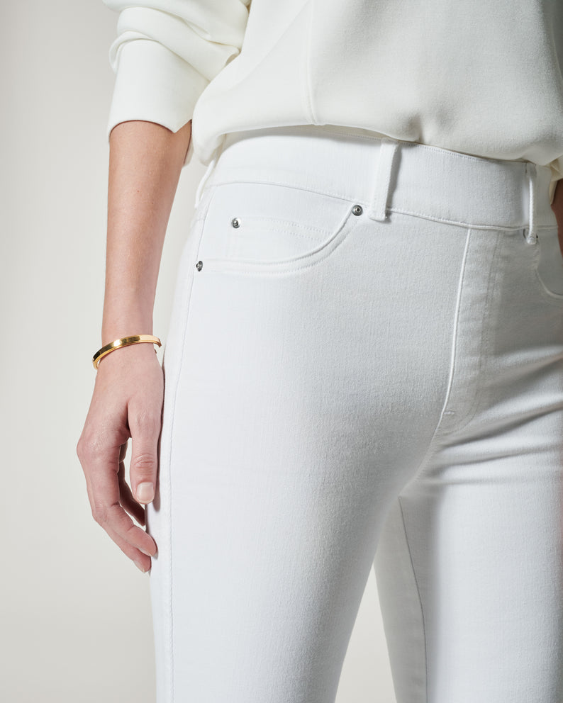 Flare Jeans • White