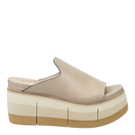 Flow Platform Sandals • Beige