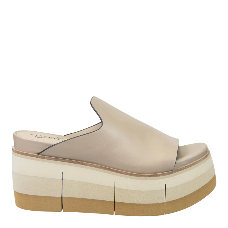 Flow Platform Sandals • Beige