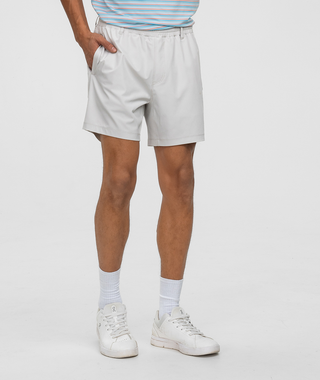 Everyday Hybrid 5.5" Shorts • Cloud