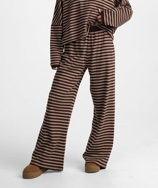 On The Line Pants • Chocolate Bark