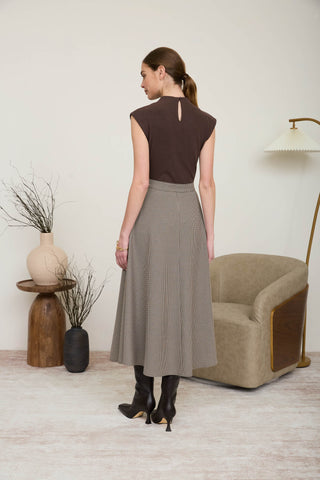 Calliope Sleeveless Checkered Sweater Dress • Brown Plaid
