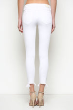 Amelia Distressed Skinny Jeans • White