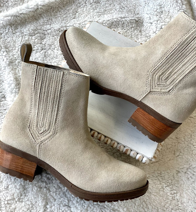 Lily Gored Bootie Light Grey Suede Boots