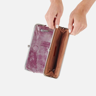 Lauren • Clutch Wallet